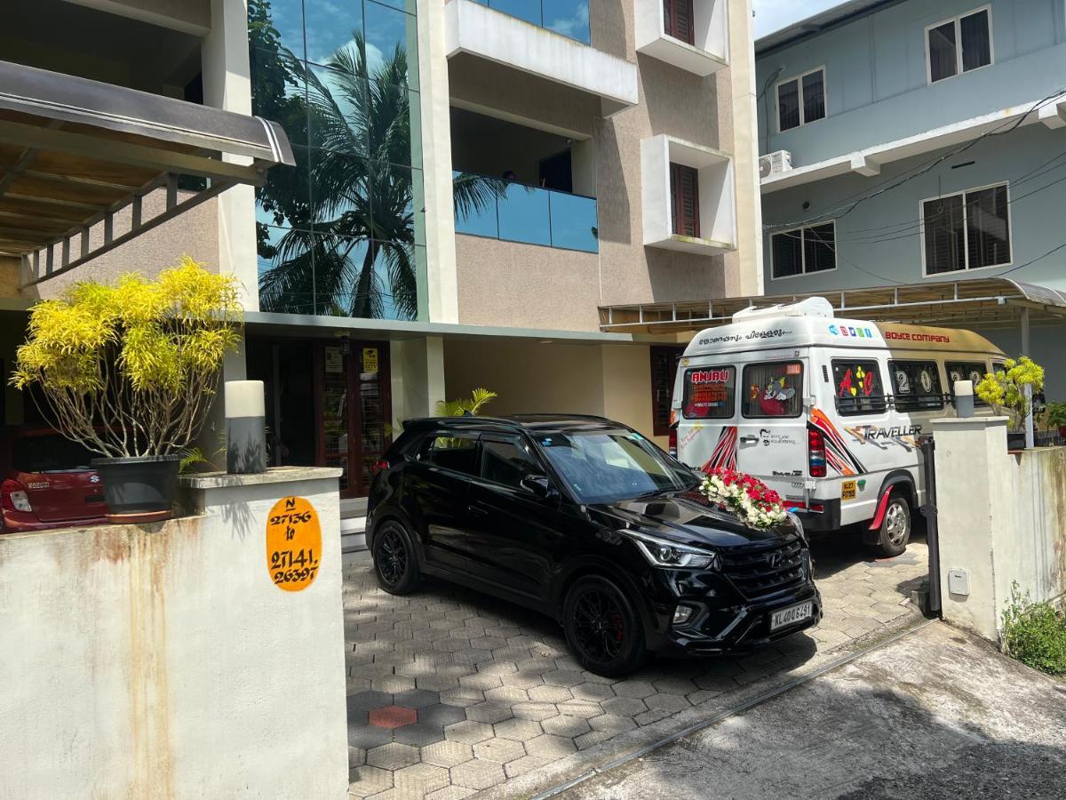 Athrakkattu Enclave Apartment Thiruvananthapuram Exterior photo